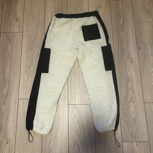Topman Sherpa Joggers - Picture 2 of 2